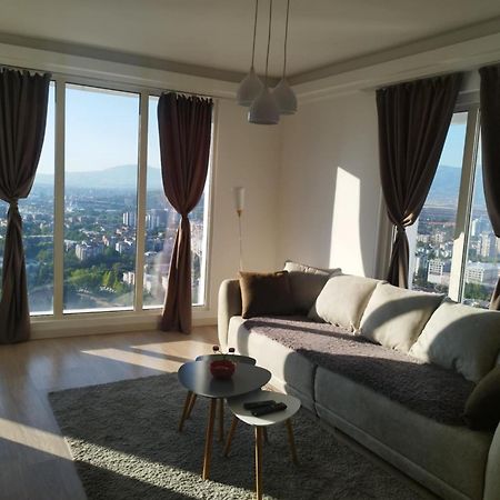 Skopje Sky City 19Th Floor Twin & 12Th Floor & 25Th & 33 Floor Apartments & With Pool & Spa & Gym & Parking Included In Price エクステリア 写真