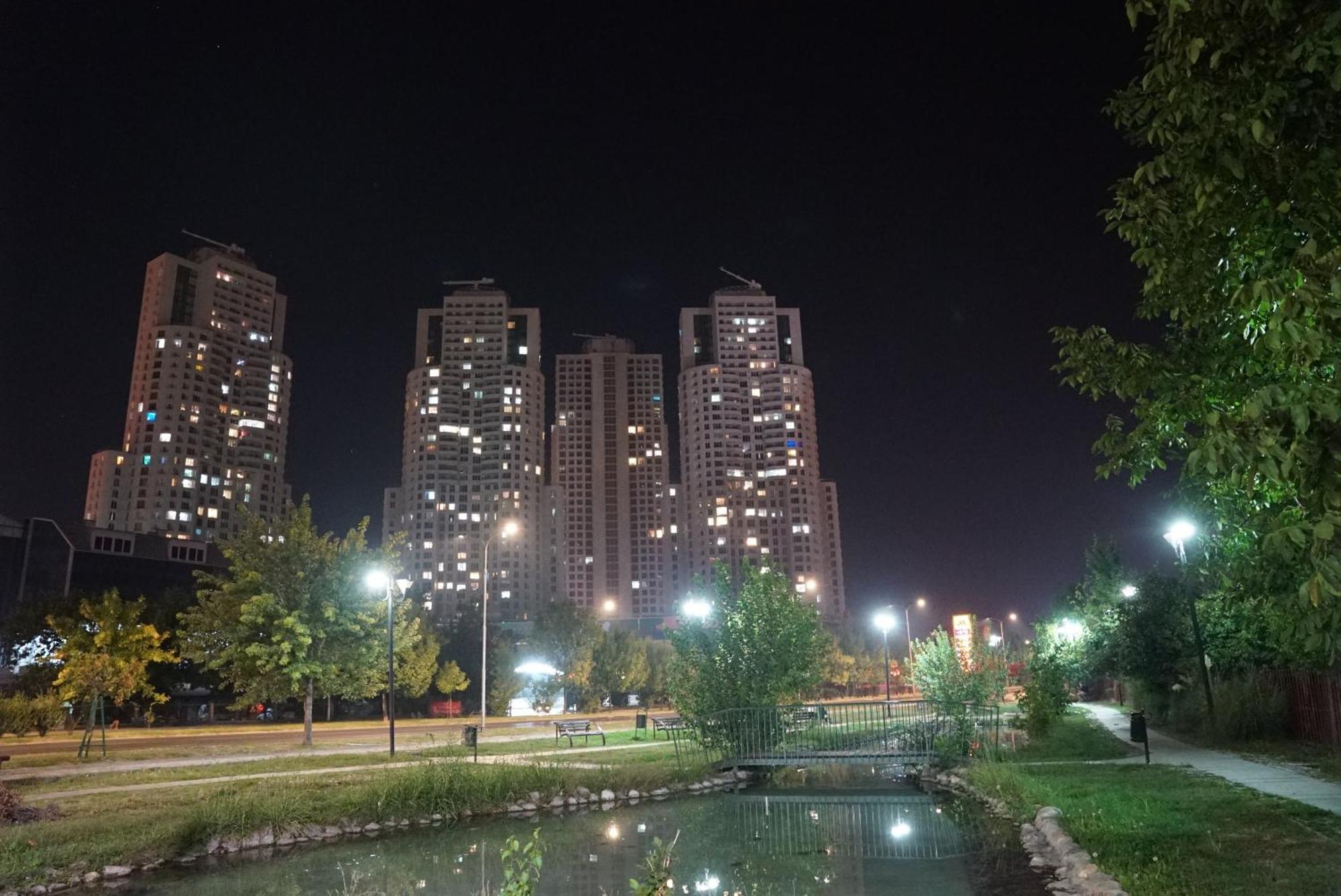 Skopje Sky City 19Th Floor Twin & 12Th Floor & 25Th & 33 Floor Apartments & With Pool & Spa & Gym & Parking Included In Price エクステリア 写真
