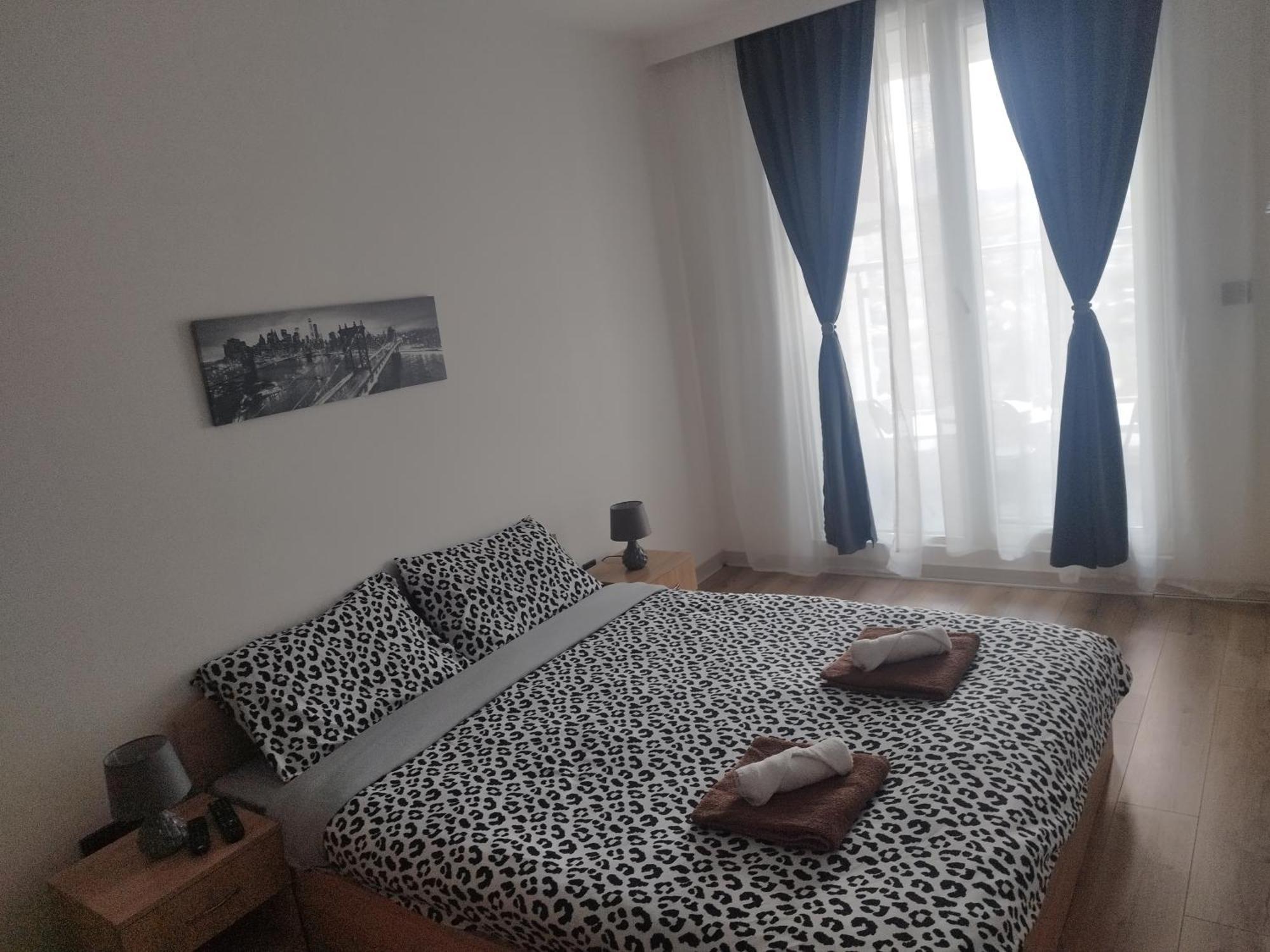 Skopje Sky City 19Th Floor Twin & 12Th Floor & 25Th & 33 Floor Apartments & With Pool & Spa & Gym & Parking Included In Price エクステリア 写真