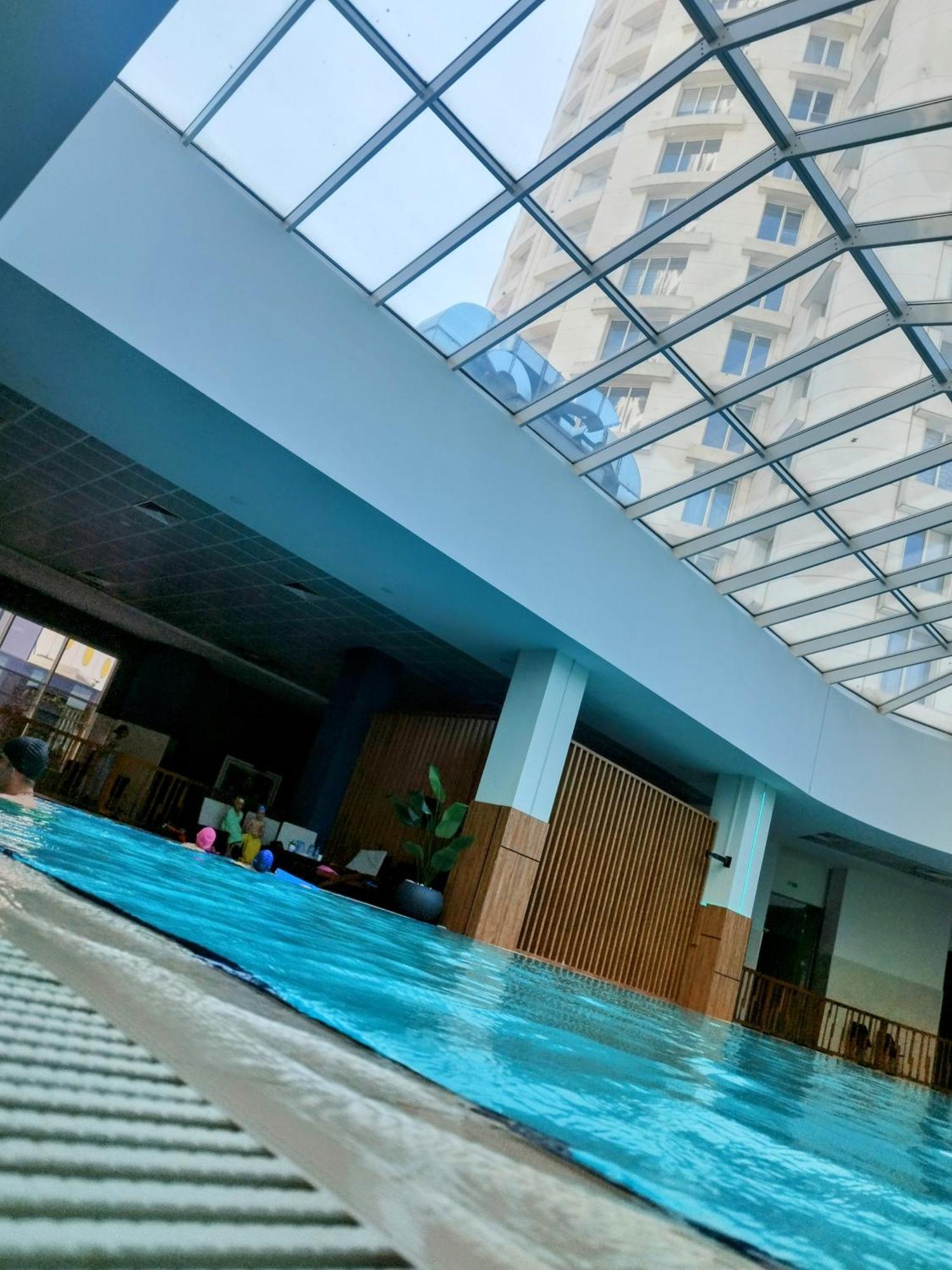 Skopje Sky City 19Th Floor Twin & 12Th Floor & 25Th & 33 Floor Apartments & With Pool & Spa & Gym & Parking Included In Price エクステリア 写真